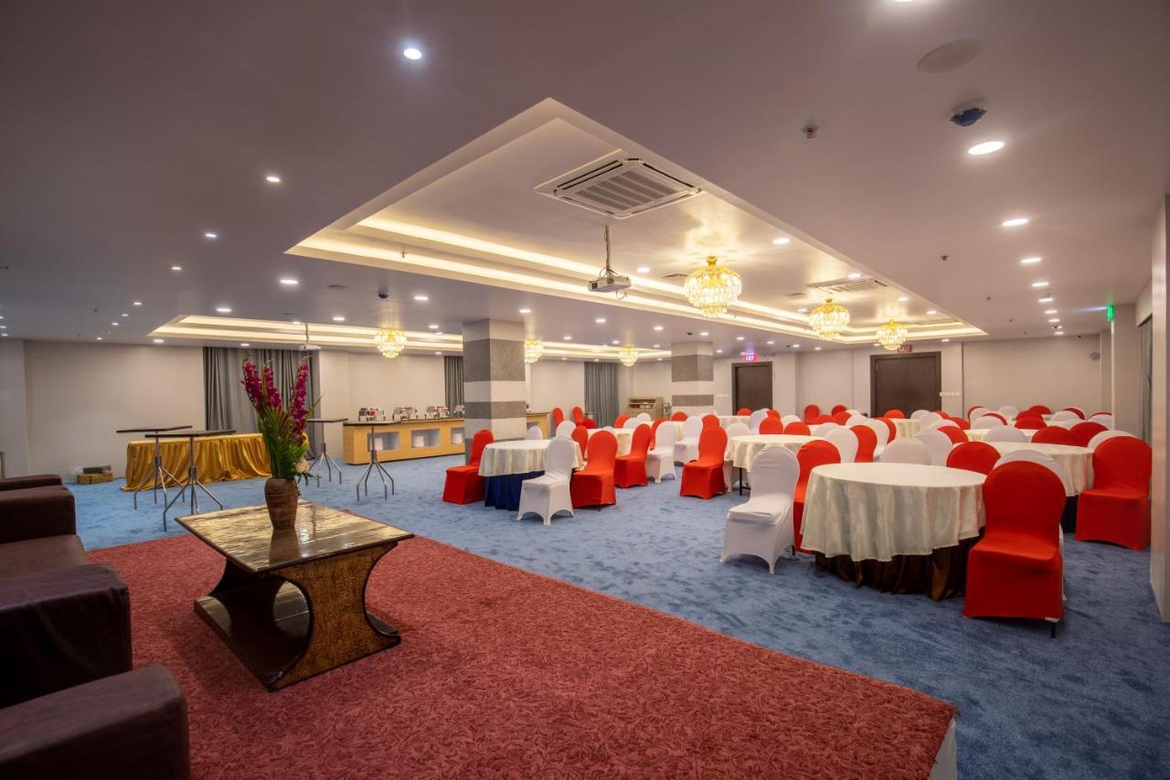 Hotel Palm International Butwal Экстерьер фото